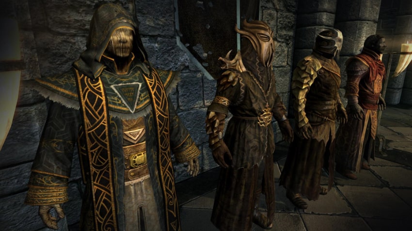 Best Skyrim Clothing Mods - Dragonborn Mages Robes